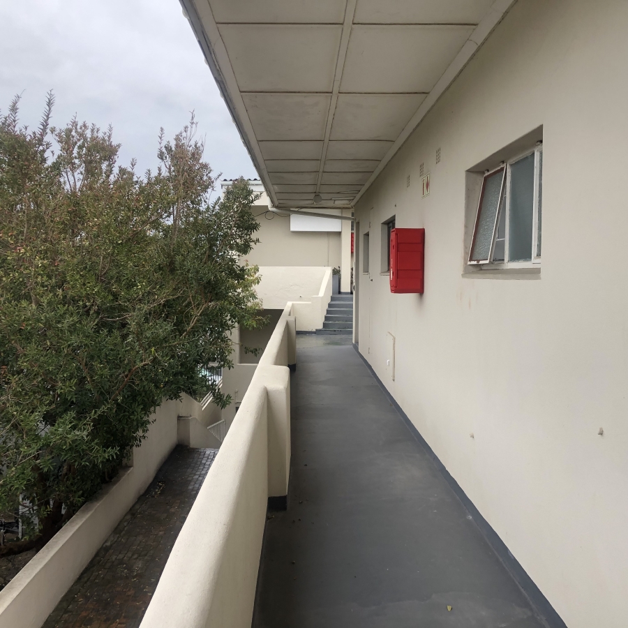 1 Bedroom Property for Sale in Lochnerhof Western Cape